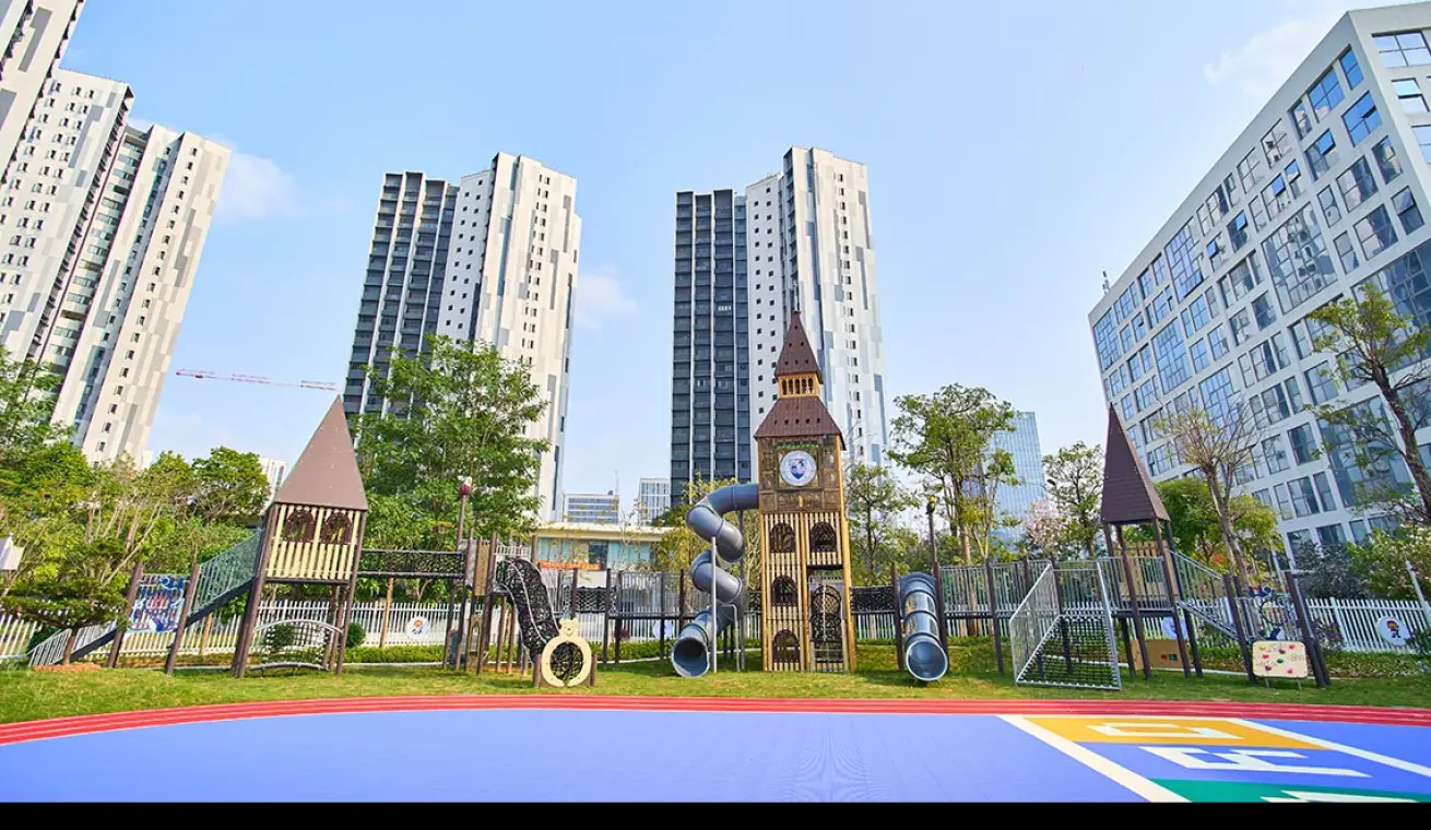 Giant London Tower Playground