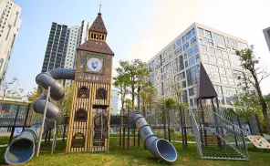 Giant London Tower Playground