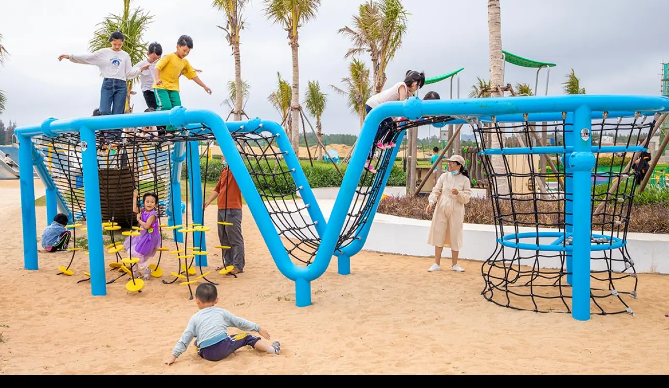 Ultra-Large Climbing Net For Outdoor Playground