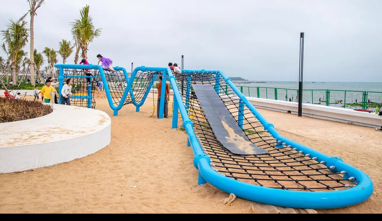 Ultra-Large Climbing Net For Outdoor Playground