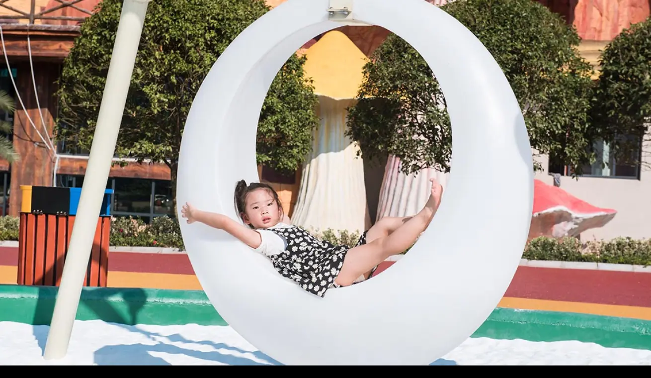 360 Degree Moon Single Swing For Outdoor Playground