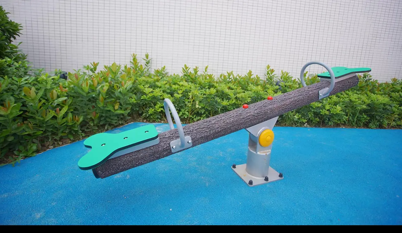 Tree Pattern Column Seesaw Outdoor Playground