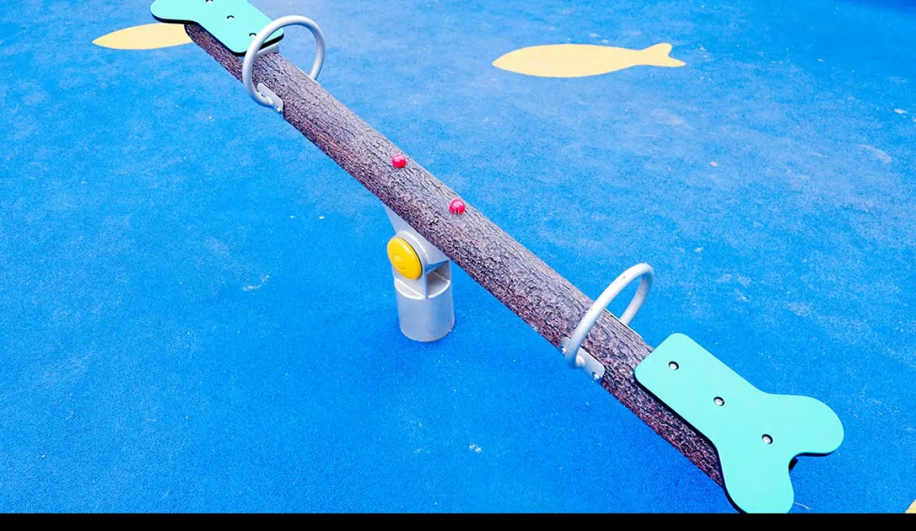 Tree Pattern Column Seesaw Outdoor Playground
