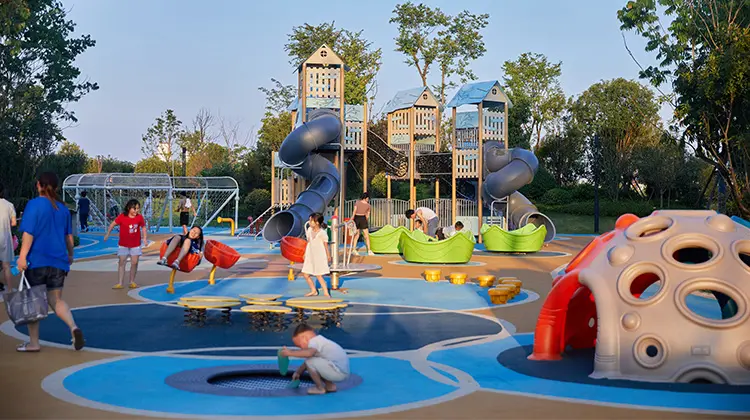 Custom Outdoor Playground Equipment Supplier | LaoMo Park & Denali Peak Park
