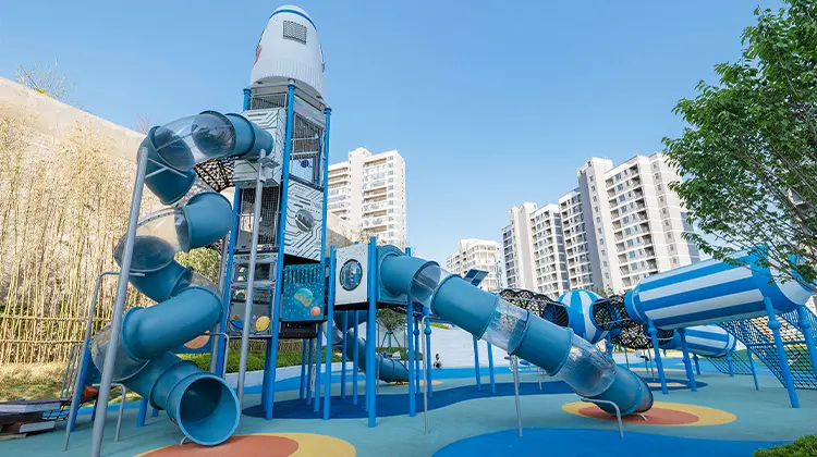 As a Commercial Playground Equipment Supplier, This Is How We Created A Space-themed Community Playground.
