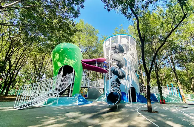 Non-Powered vs. Powered Amusement Parks: How Should Outdoor Playground Investors Choose?
