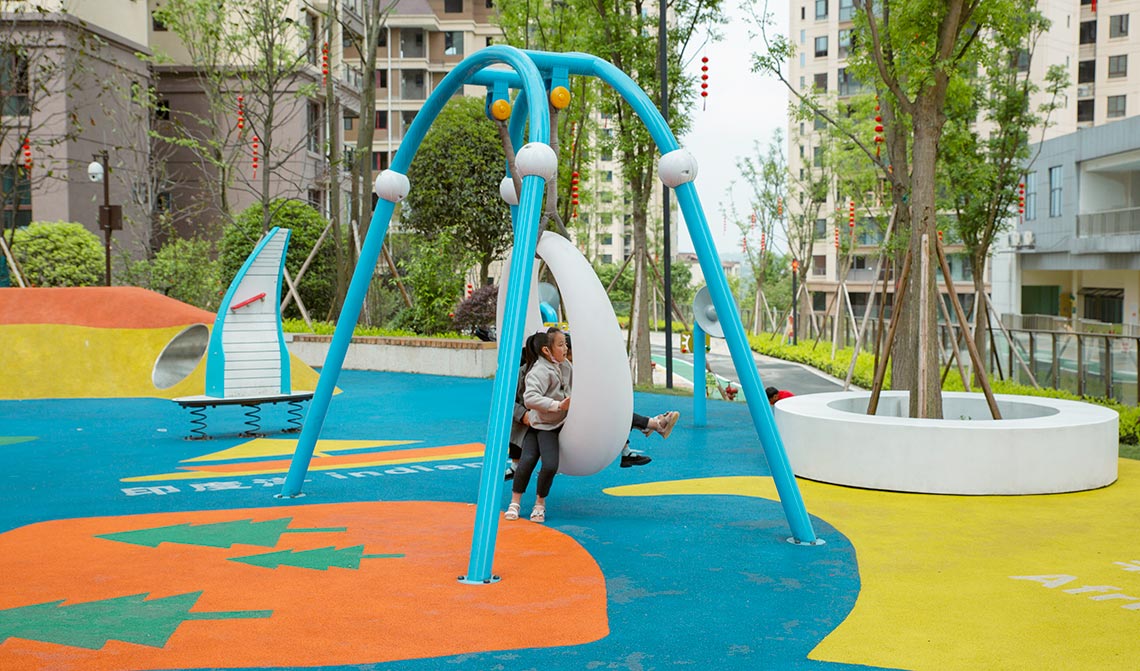 360 Degree Moon Single Swing For Outdoor Playground