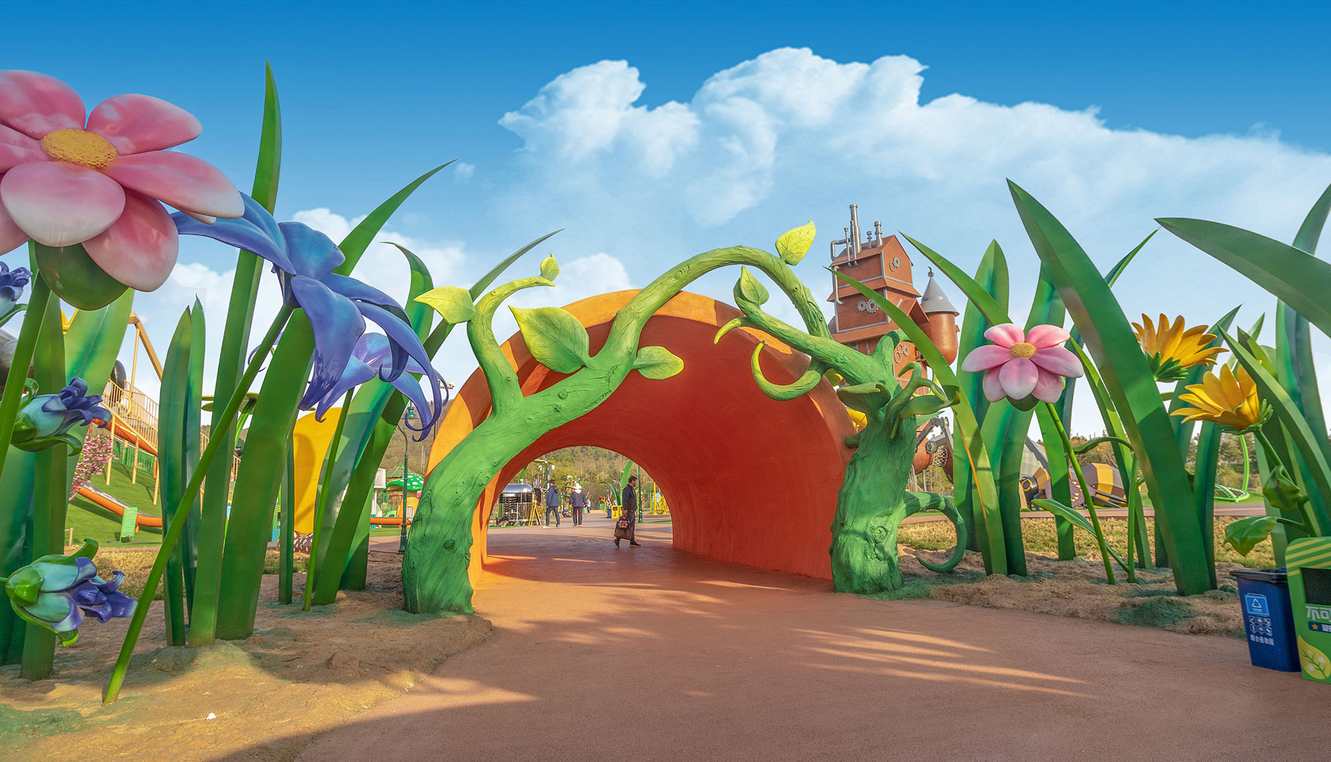 Firefly Hill Amusement Park in Yantai Botanical Garden