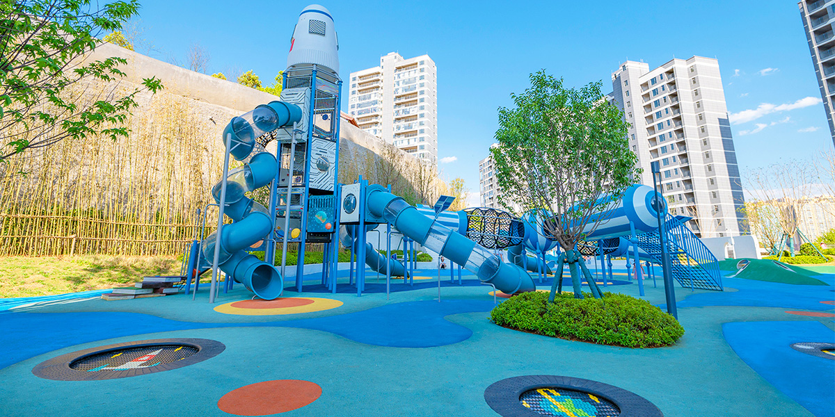 commercial playground equipment supplier