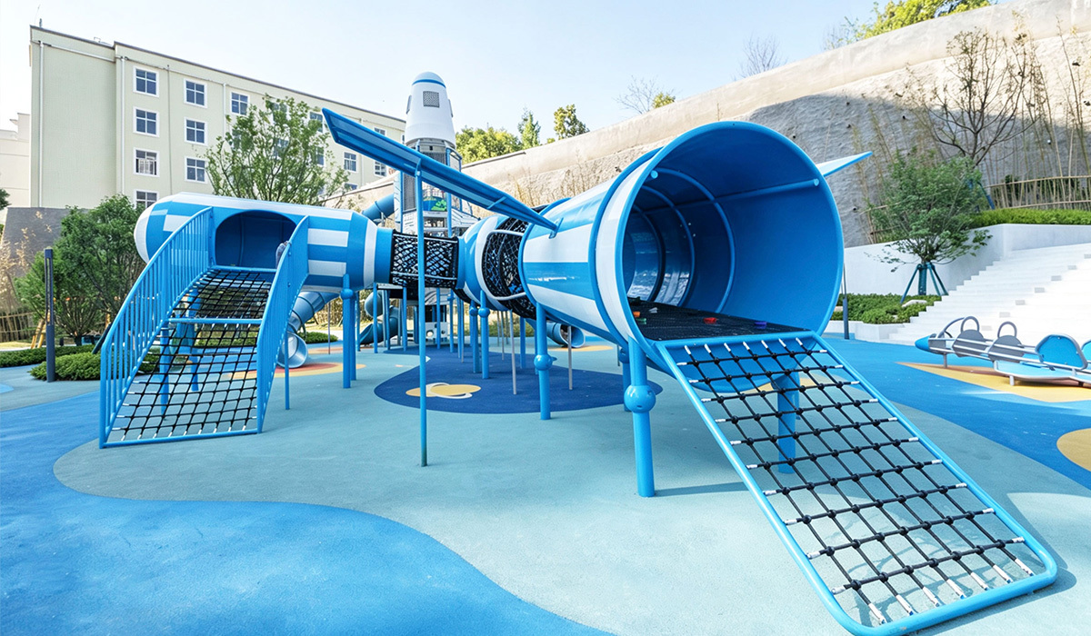 commercial playground equipment supplier