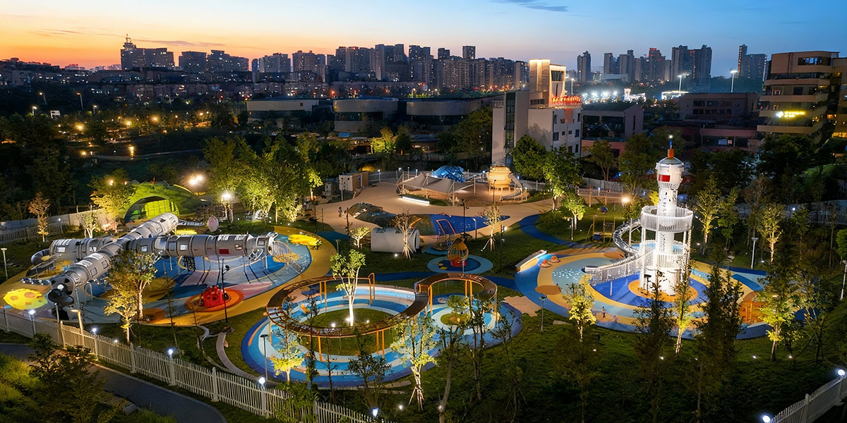 custom playground supplier