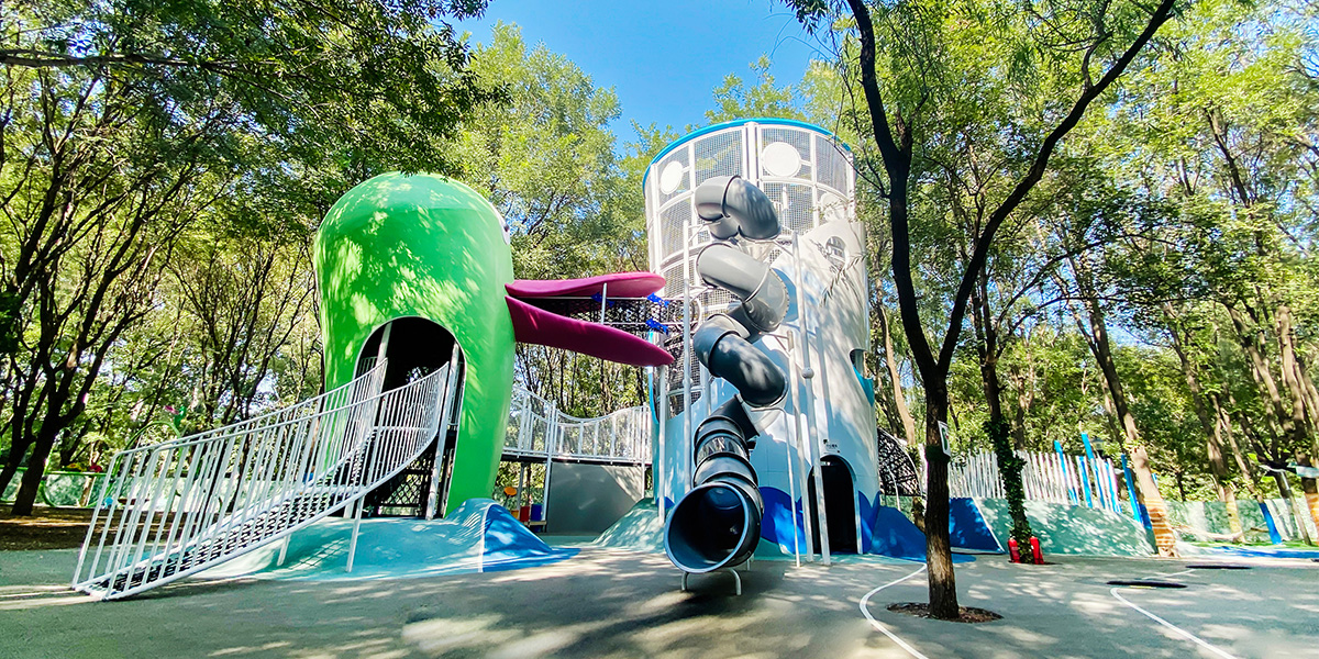 non-powered playground equipment